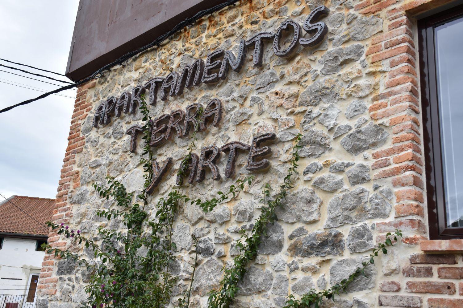 Apartamentos Tierra Y Arte Santoña Eksteriør bilde