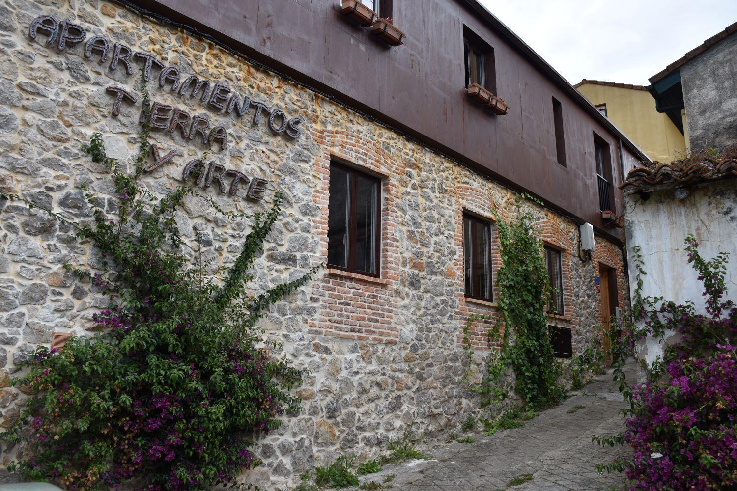 Apartamentos Tierra Y Arte Santoña Eksteriør bilde