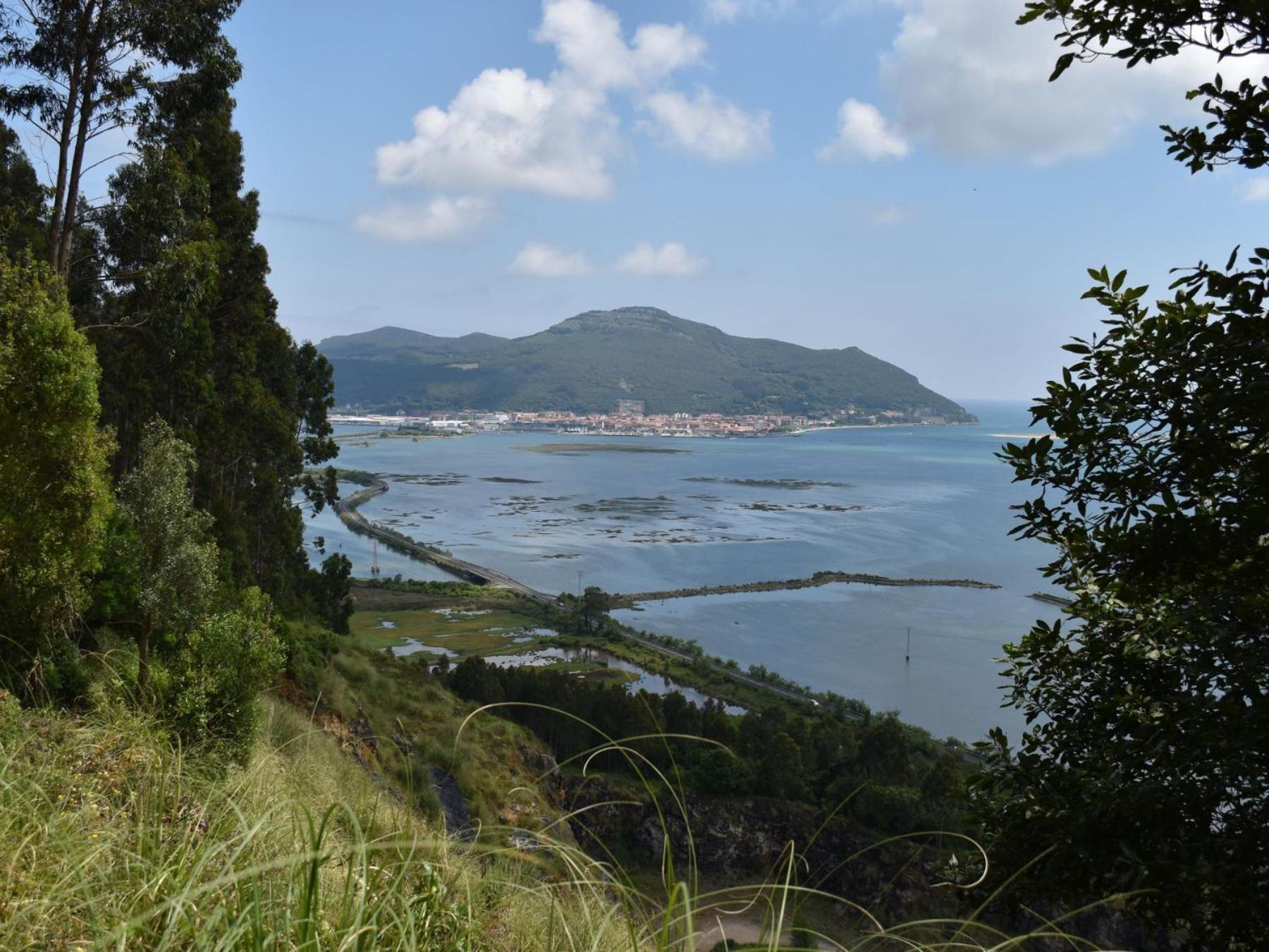 Apartamentos Tierra Y Arte Santoña Eksteriør bilde